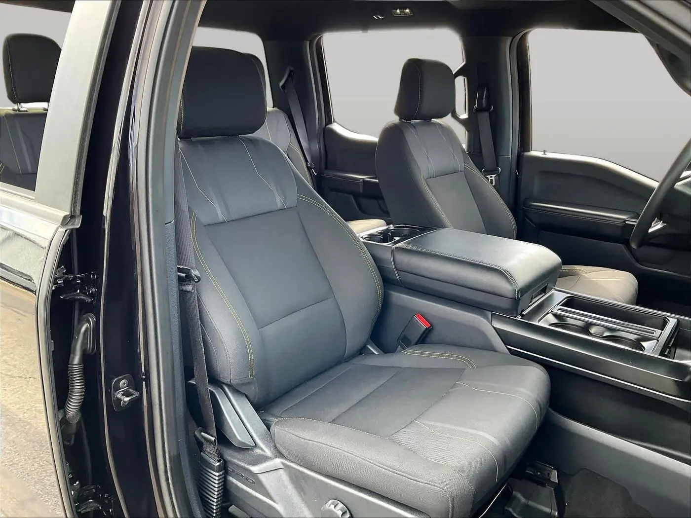 2025 Ford F-150 - $40,493