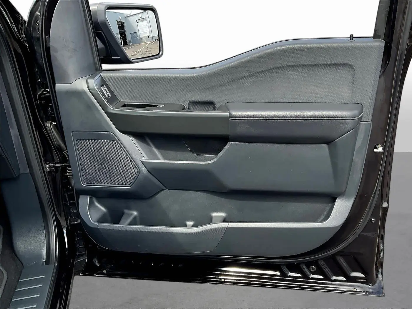 2025 Ford F-150 - $40,493