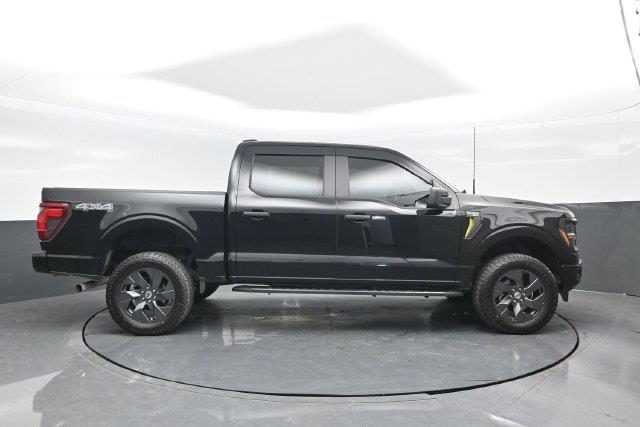 2025 Ford F-150 - $38,900