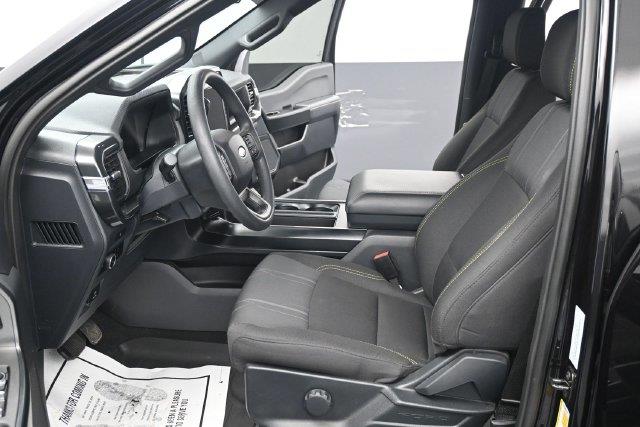 2025 Ford F-150 - $38,900