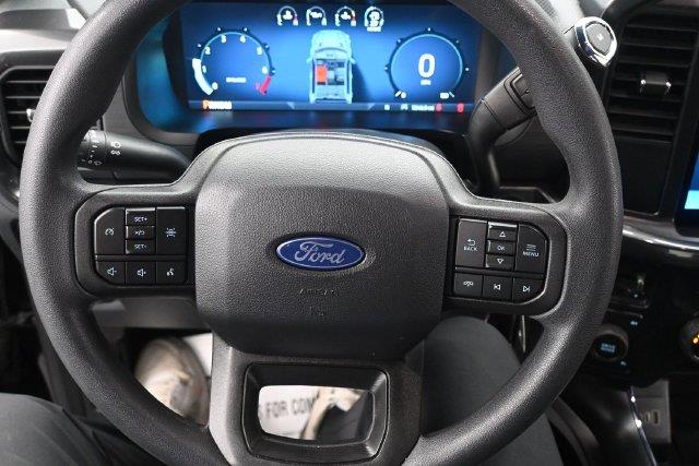 2025 Ford F-150 - $38,900