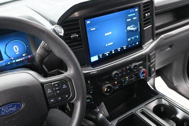 2025 Ford F-150 - $38,900