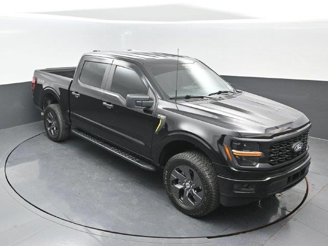 2025 Ford F-150 - $38,900