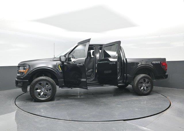 2025 Ford F-150 - $38,900