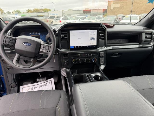 2025 Ford F-150 - $40,649