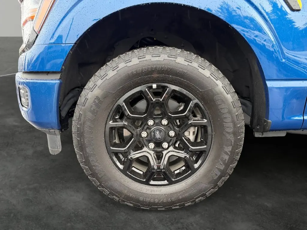 2025 Ford F-150 - $43,964