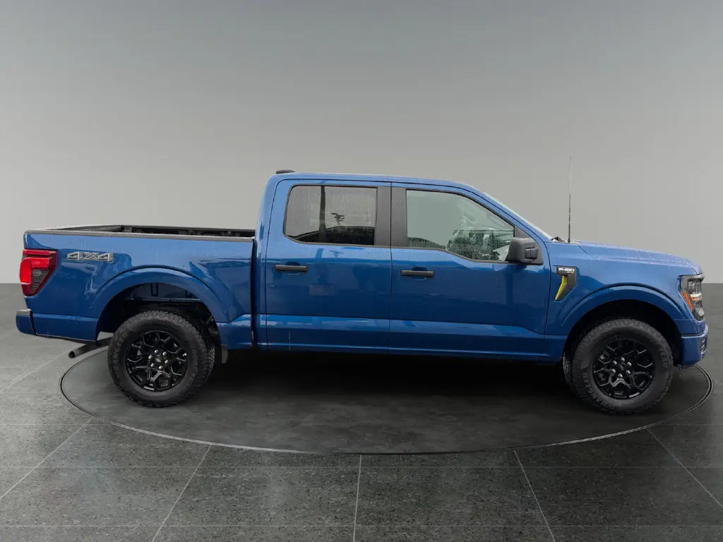 2025 Ford F-150 - $43,964