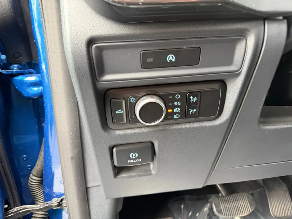 2025 Ford F-150 - $43,964