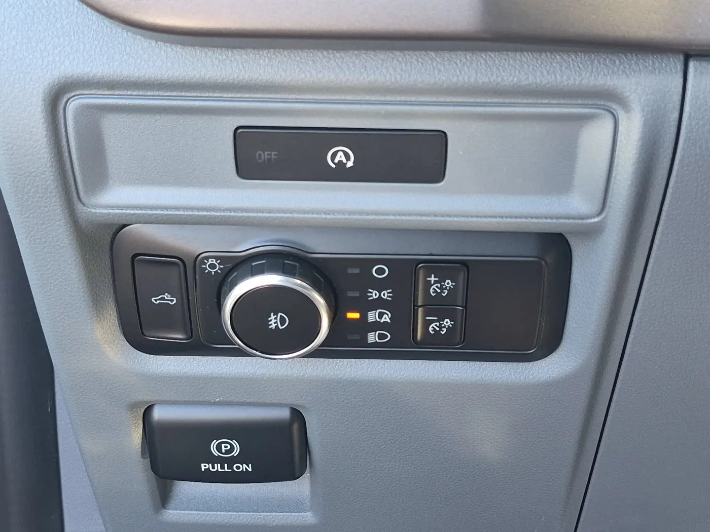 2025 Ford F-150 - $39,997