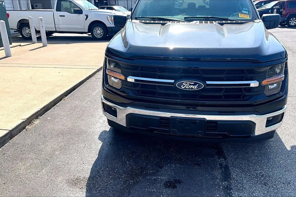 2025 Ford F-150 - $35,841