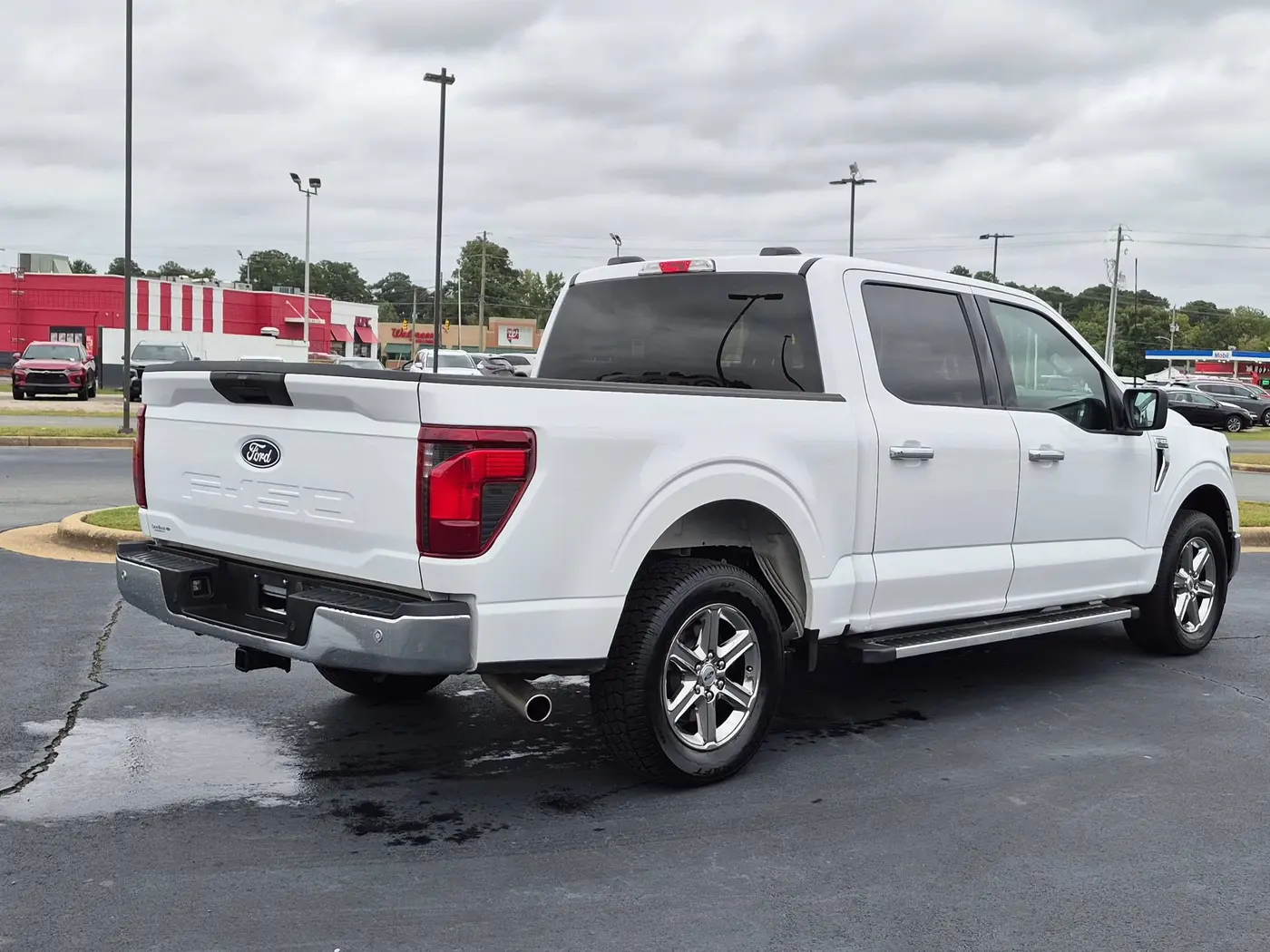2025 Ford F-150 - $38,000