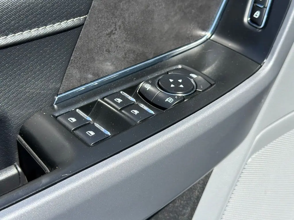 2025 Ford F-150 - $34,588