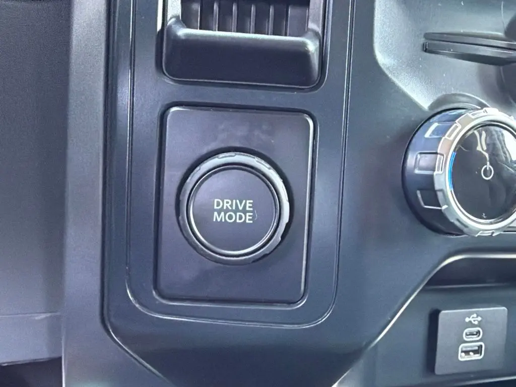 2025 Ford F-150 - $34,588