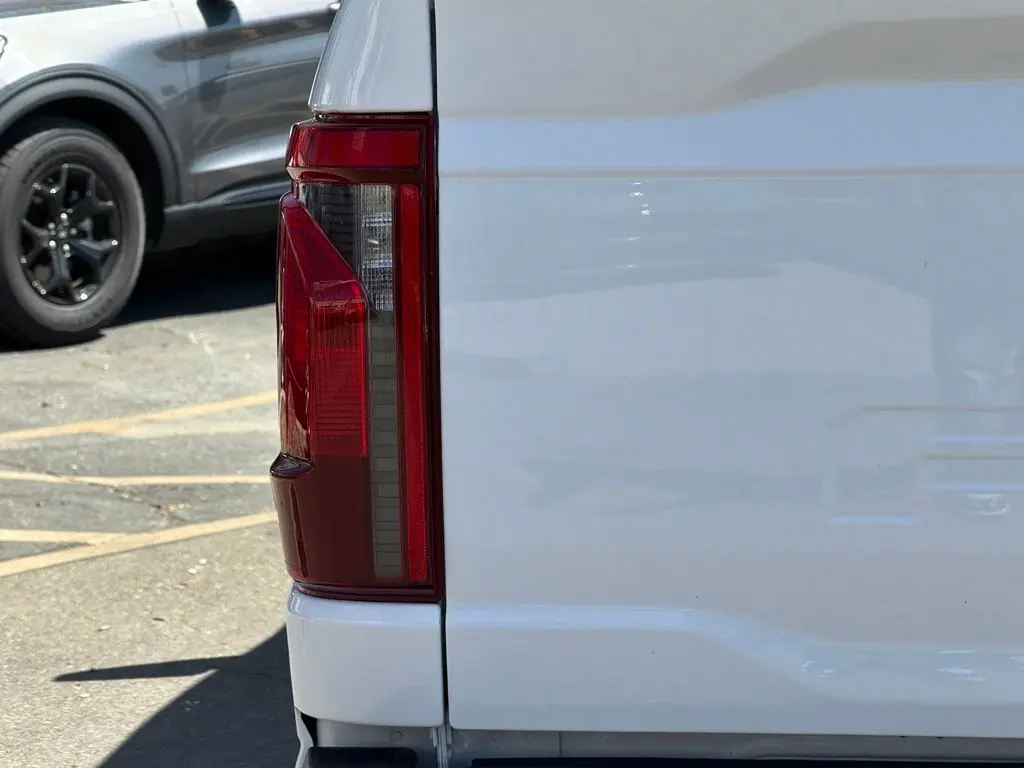 2025 Ford F-150 - $32,988
