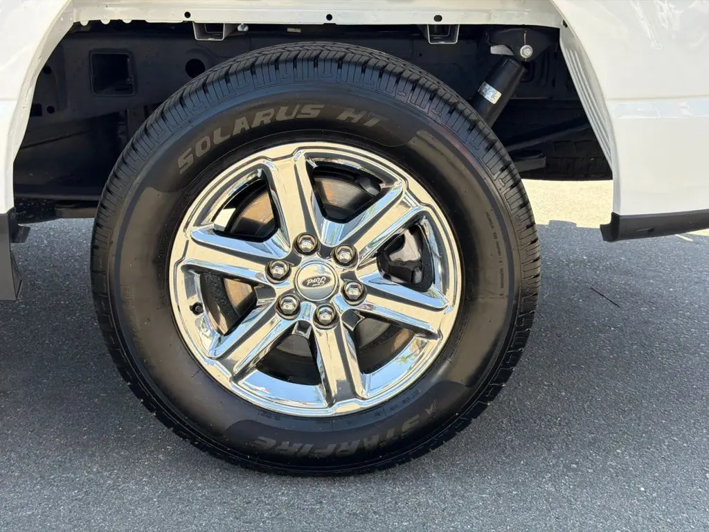 2025 Ford F-150 - $32,988
