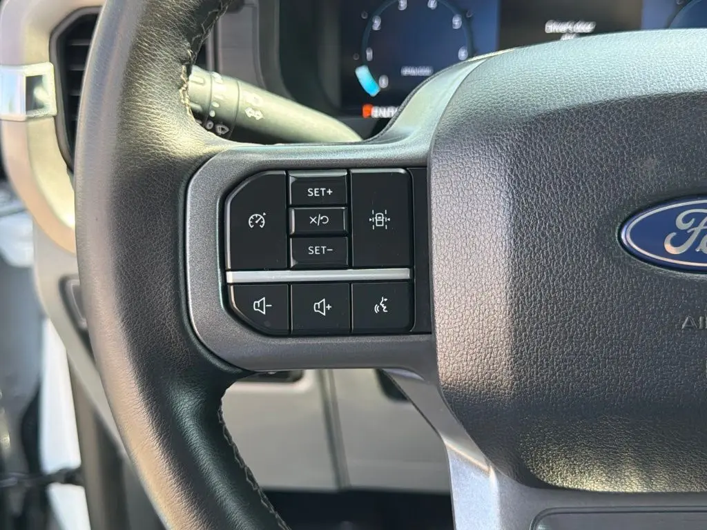 2025 Ford F-150 - $32,988