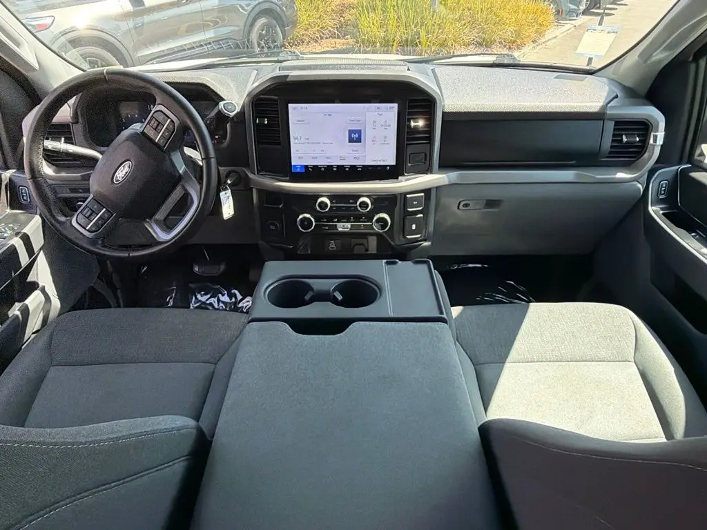 2025 Ford F-150 - $32,988