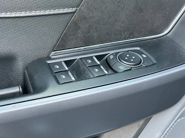 2025 Ford F-150 - $33,700
