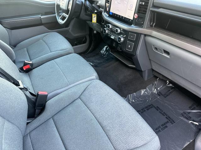 2025 Ford F-150 - $33,700
