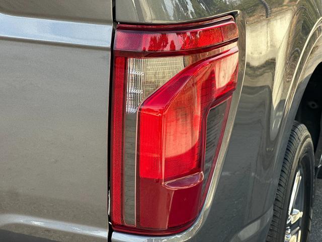 2025 Ford F-150 - $33,700