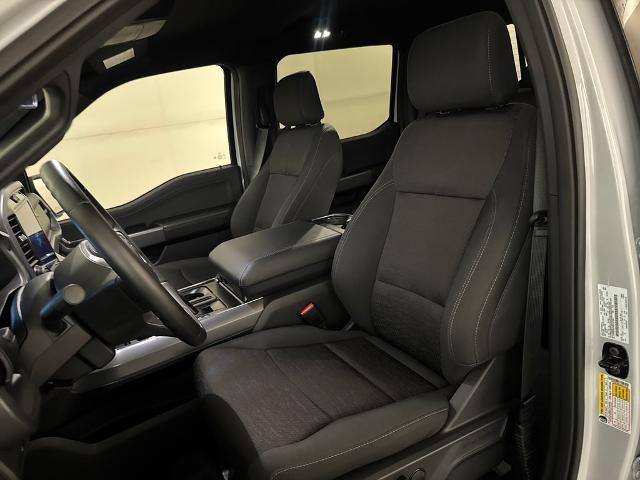 2025 Ford F-150 - $40,900
