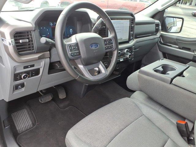 2025 Ford F-150 - $36,500