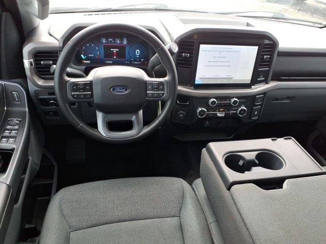 2025 Ford F-150 - $36,500
