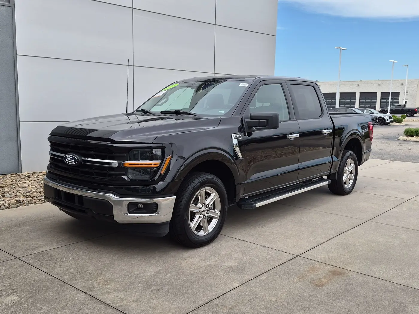 2025 Ford F-150 - $37,987