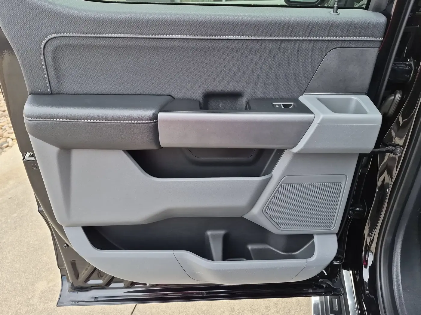 2025 Ford F-150 - $37,987