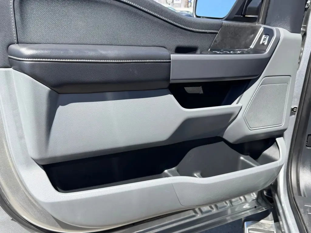2025 Ford F-150 - $35,998