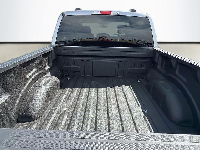 2025 Ford F-150 - $41,372