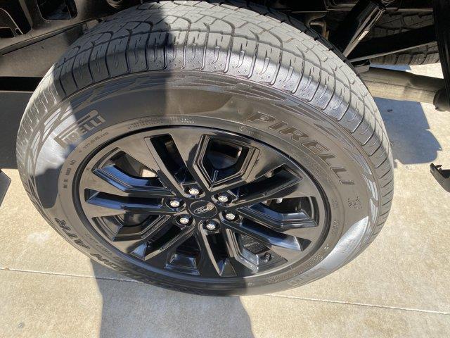 2025 Ford F-150 - $48,500