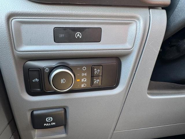 2025 Ford F-150 - $39,000