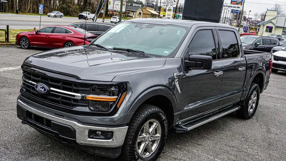 2025 Ford F-150 XLT