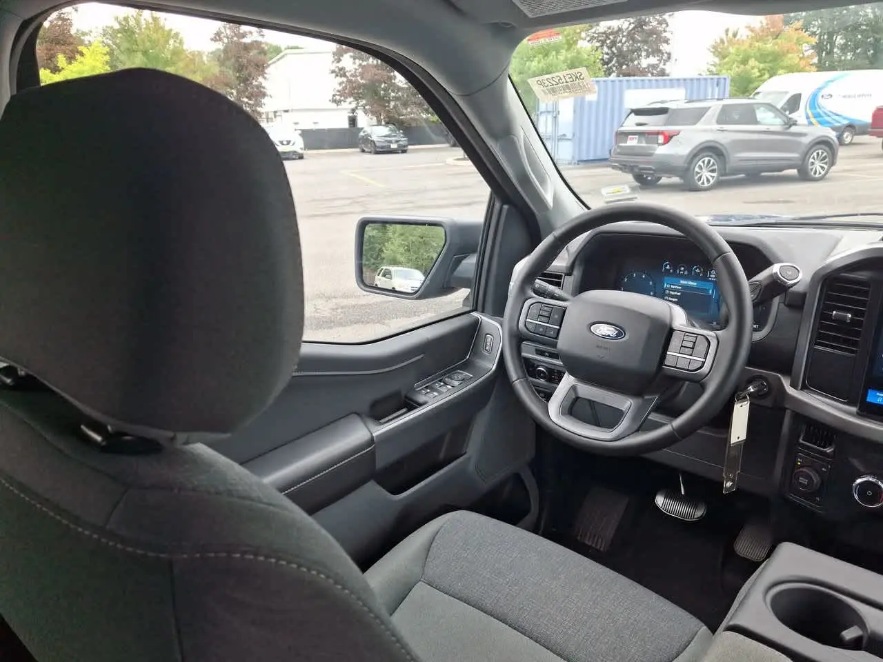 2025 Ford F-150 - $38,916