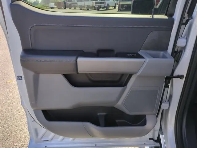 2025 Ford F-150 - $39,499