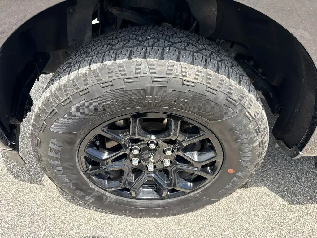 2024 Ford F-150 - $40,900