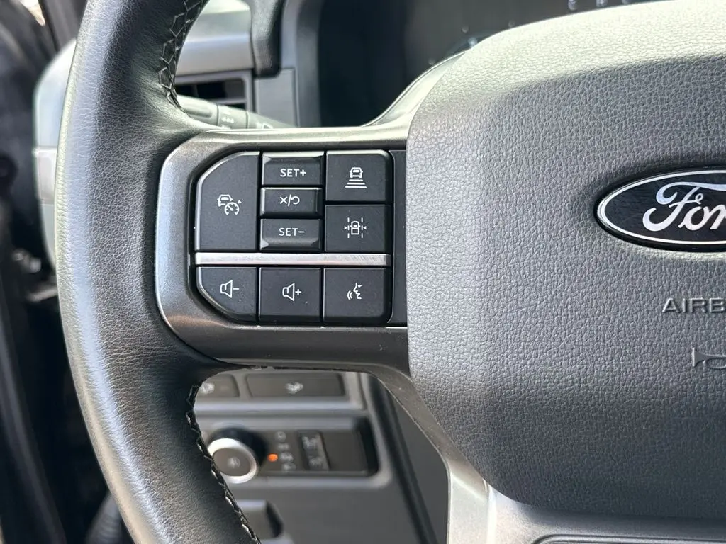 2024 Ford F-150 - $40,900