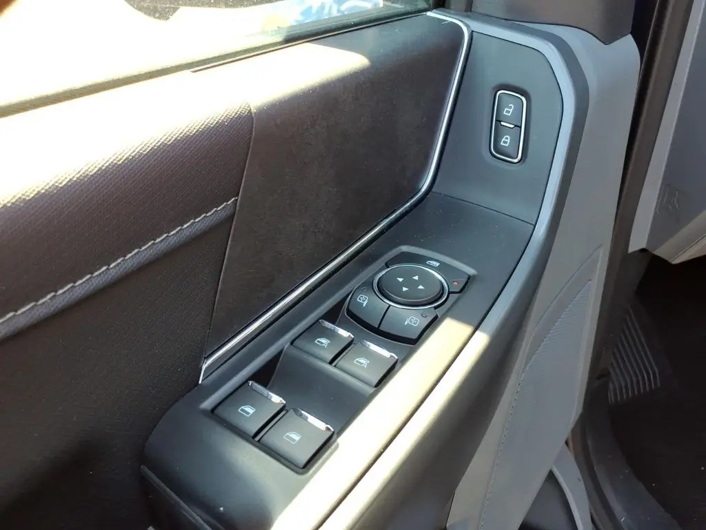 2024 Ford F-150 - $40,890