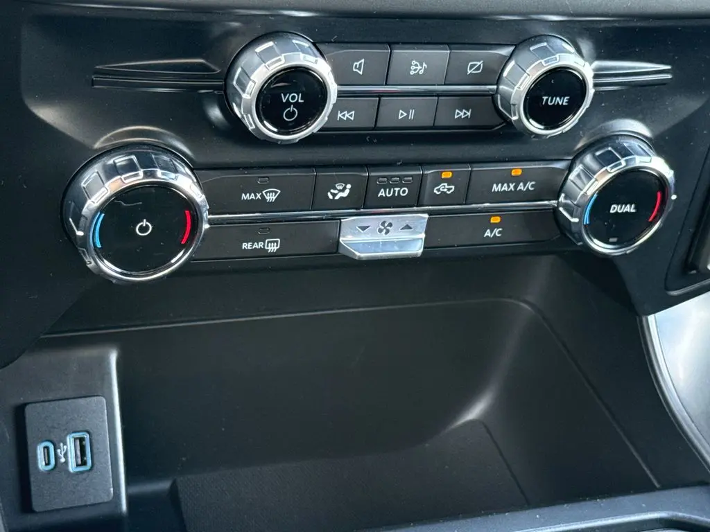2024 Ford F-150 - $38,901
