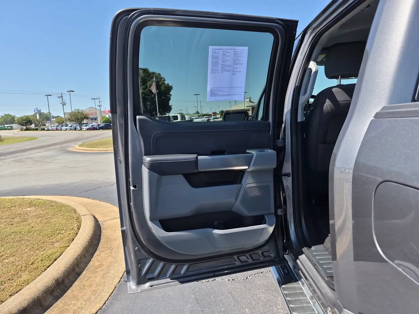 2025 Ford F-150 - $38,926