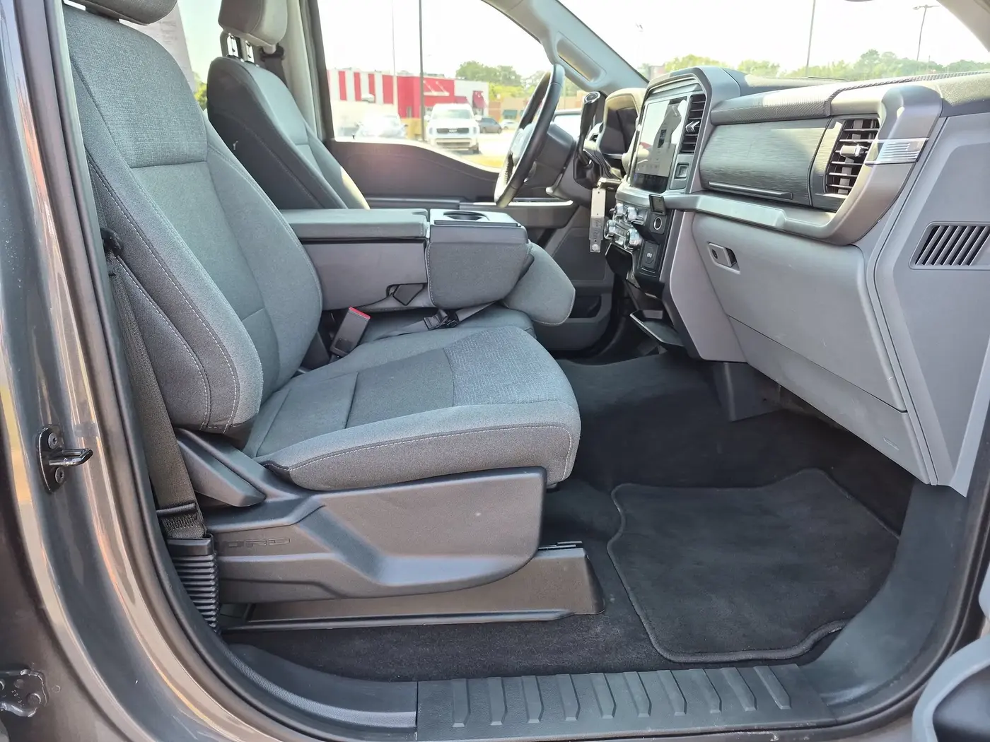 2025 Ford F-150 - $38,926