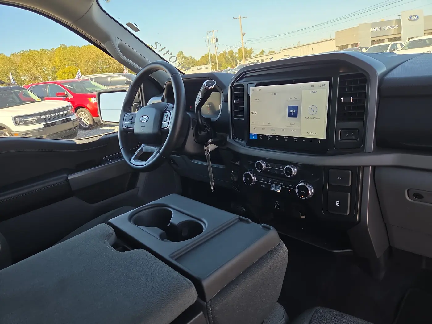 2025 Ford F-150 - $38,995
