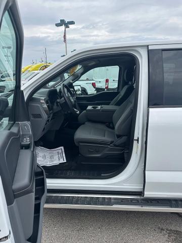 2025 Ford F-150 - $36,900