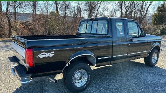 1996 Ford F-150 XLT