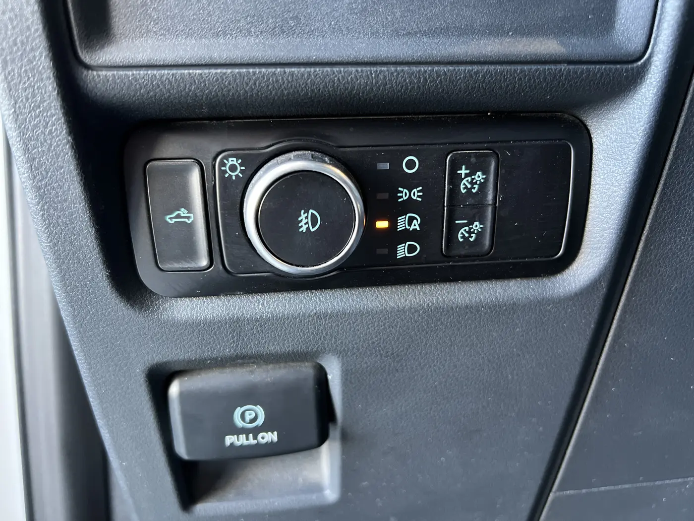 2023 Ford F-150 - $34,970