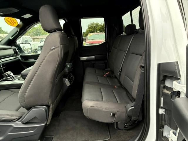2023 Ford F-150 - $33,900