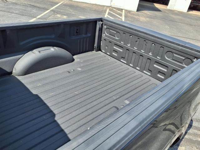 2021 Ford F-150 - $31,900