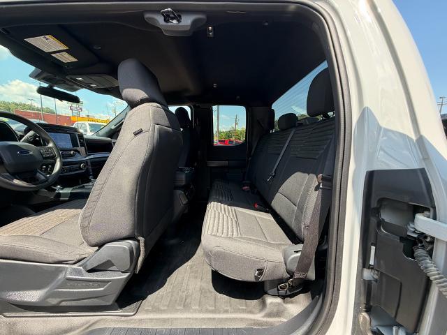 2023 Ford F-150 - $31,880