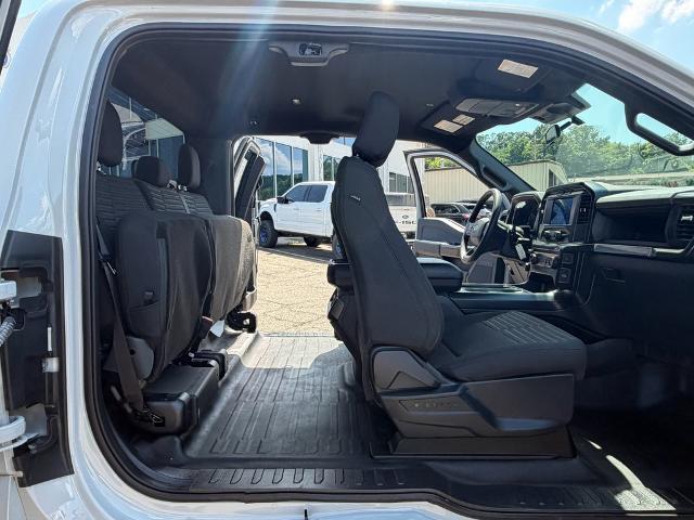 2023 Ford F-150 - $31,880